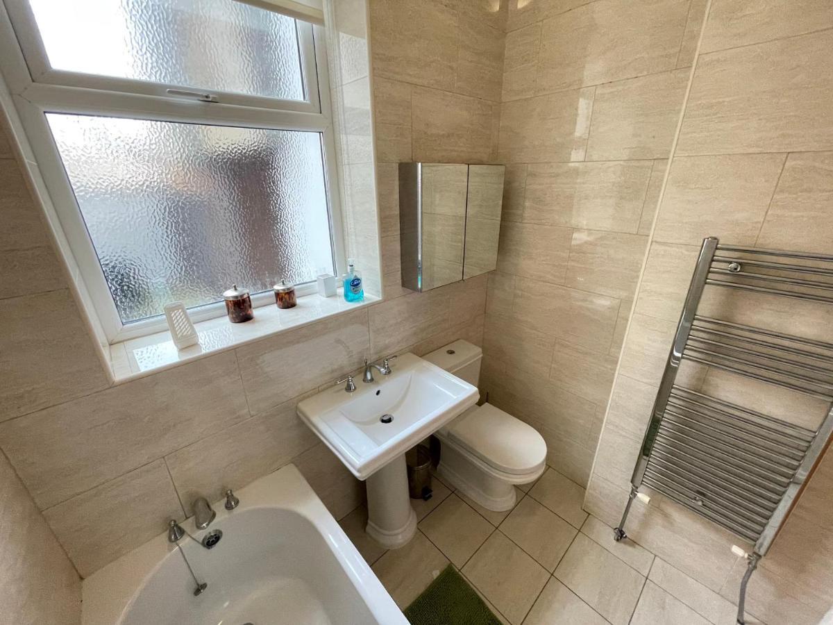 The Beach Front Apartment, Amazing Frontline Sea Views Tynemouth Εξωτερικό φωτογραφία